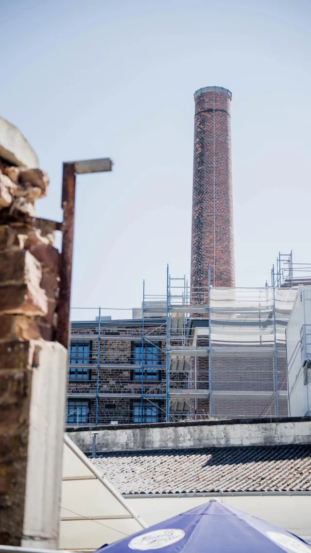 🏘️ Städtebauförderung wirkt – für starke Städte und lebenswerte Gemeinden.

Seit Jahrzehnten ist sie ein echtes Erfolgsmodell: Sie wertet Innenstädte und Quartiere auf, schafft Begegnungsorte und stärkt den gesellschaftlichen Zusammenhalt.

Mit erstmals 1 Milliarde Euro Bundesmitteln setzen wir 2026 ein starkes Signal für lebenswerte Städte, erfolgreiche Ortskerne und starken Strukturwandel. Gerade auch beim Umgang mit Problemimmobilien entstehen dadurch neue Chancen für unsere Kommunen.

Und: Jeder Euro Städtebauförderung löst rund sieben Euro weitere Investitionen aus – das stärkt auch Handwerk, Handel und Arbeitsplätze vor Ort. 💪

@spdbt 

#TagDerStädtebauförderung