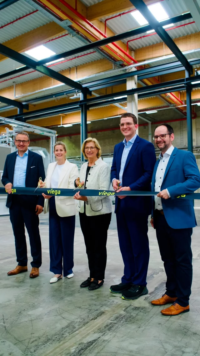 Gute Nachrichten für das Saarland! 💪

Das Familienunternehmen @viega_de setzt ein starkes Zeichen für unseren Industriestandort: In Kirkel entsteht ein neues Fertigungswerk. Rund 150 Millionen Euro werden investiert – und schon jetzt sind über 100 neue Beschäftigte eingestellt worden.

Das ist ein klares Bekenntnis zum Saarland: zu unseren Fachkräften, zu unserer industriellen Kompetenz und zu einer starken wirtschaftlichen Zukunft.

Jede neue Investition schafft Perspektiven für Beschäftigte, ihre Familien und unsere gesamte Region. Genau solche Entscheidungen brauchen wir, um den Industriestandort Saarland nachhaltig zu stärken. 🚀

#Saarland #Kirkel #Industrie #Arbeitsplätze #Wirtschaft Viega